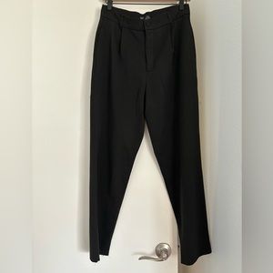 Woman’s Zara pants
